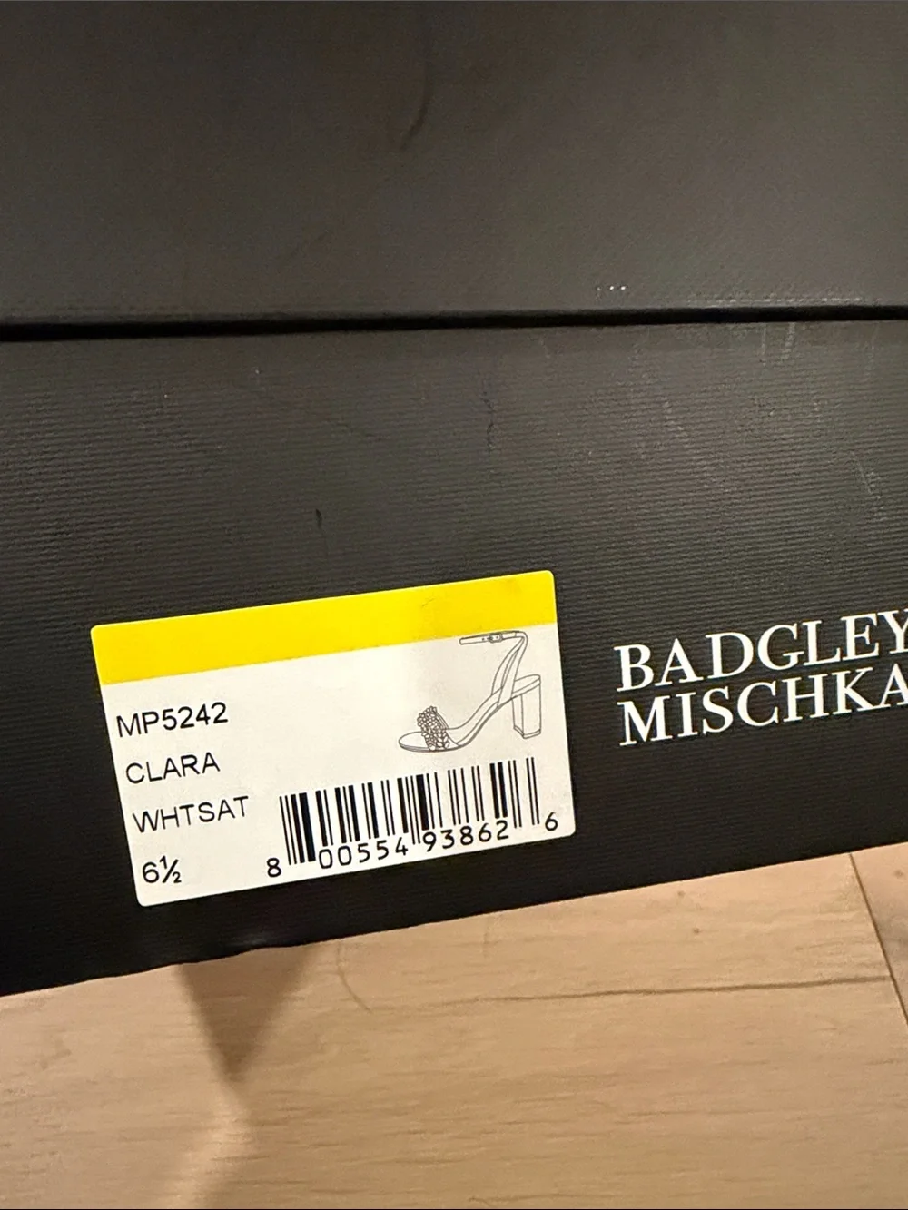 Badgley Mischka Clara white satin heel size 6.5